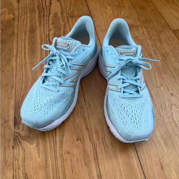 New Balance Women’s Fresh Foam X 860 V12 Running Shoe Light Blue Size 9.5 - Picture 2 of 10